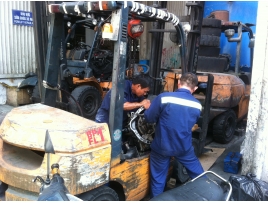 ĐẠI TU ĐỘNG CƠ HỘP SỐ TẬN NƠI | REPAIR FORKLIFT